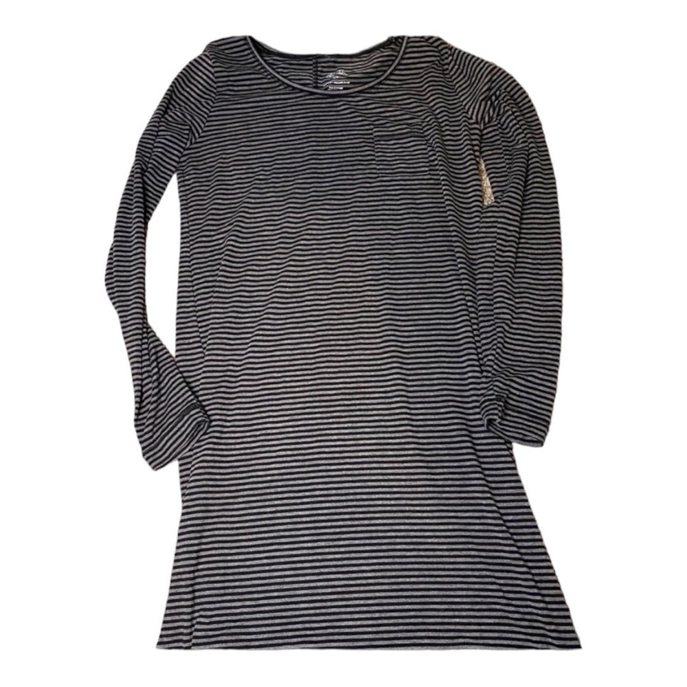 Gilligan & O’ Malley Black and Gray Striped Long Sleeve Nightgown
